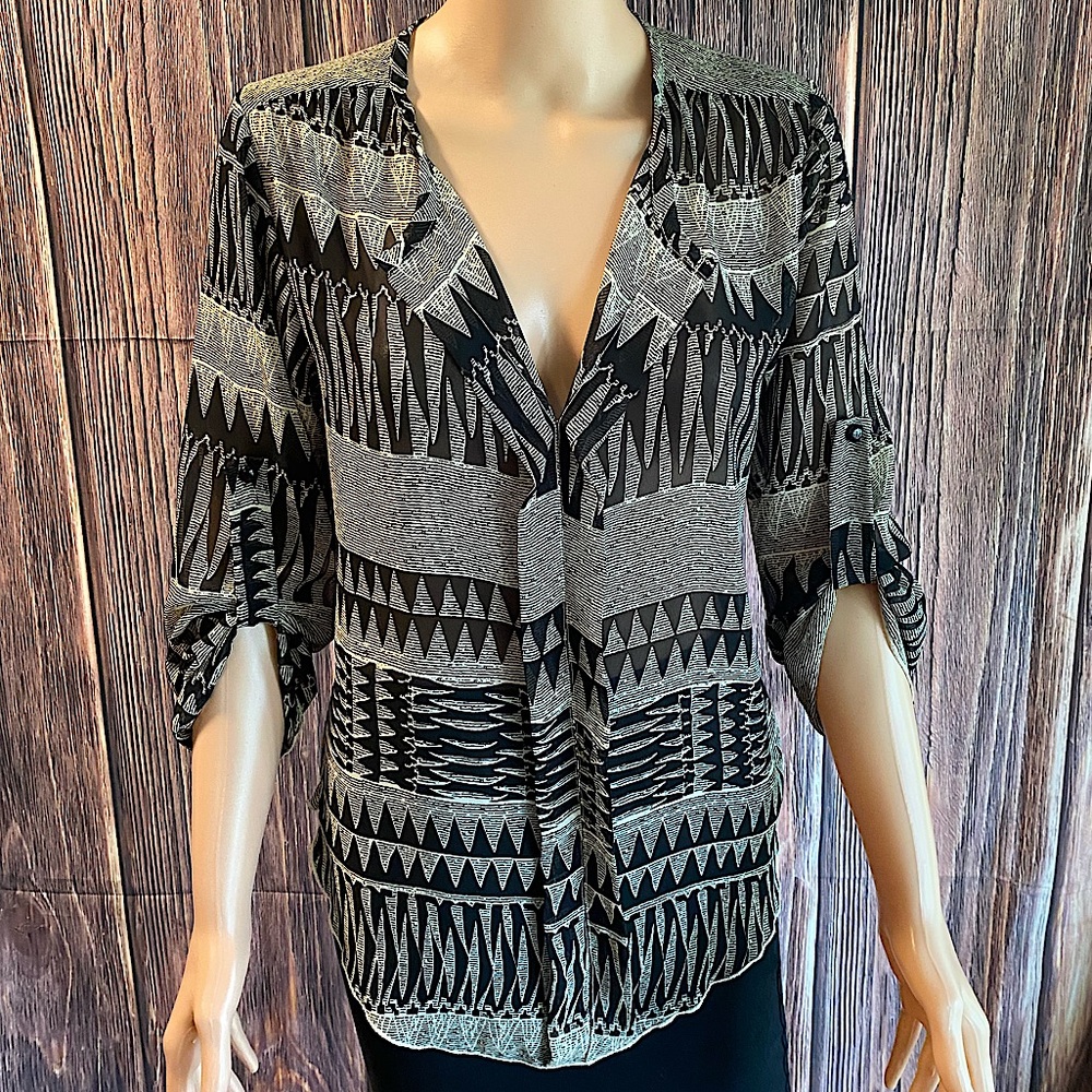 Anthropologie Tan beige black tribal print flowy boho summer blouse size small